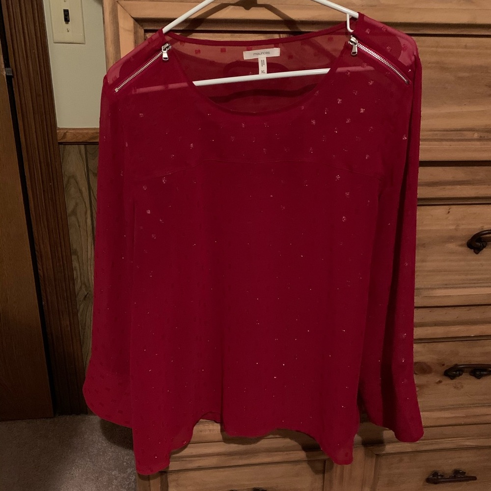 Maurice’s top